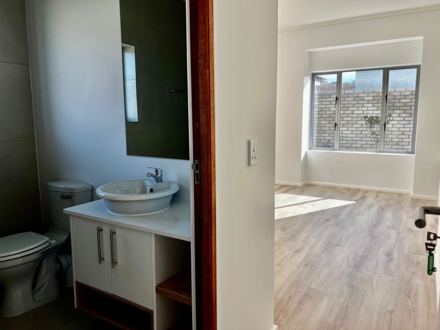 3 Bedroom Property for Sale in Mooikloof Country Estate Western Cape